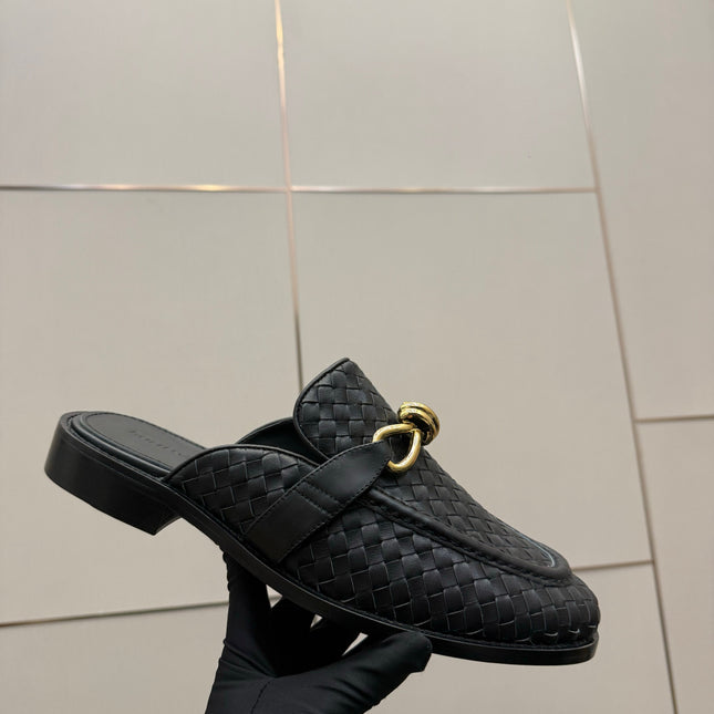 BOTTEGA VENETA 26S BACKLESS LOAFERS IN BLACK TECHNICAL WOVEN CALFSKIN
