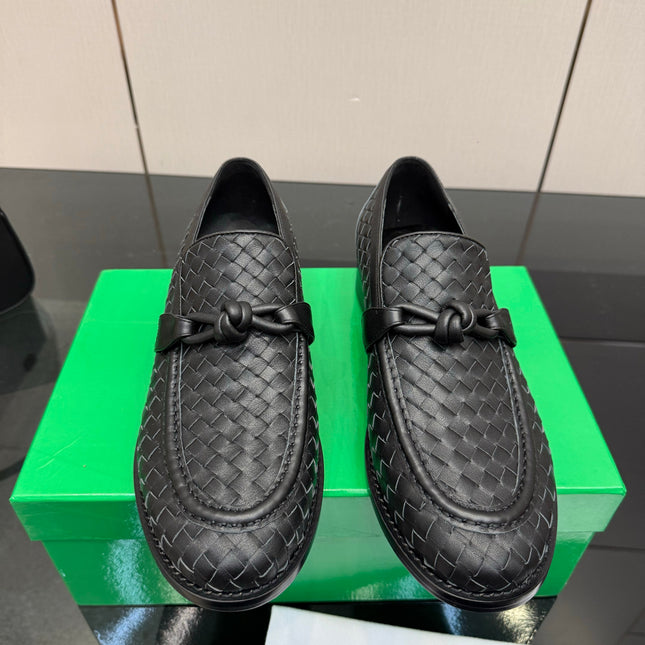 BOTTEGA VENETA 26S LOAFERS IN BLACK TECHNICAL WOVEN CALFSKIN