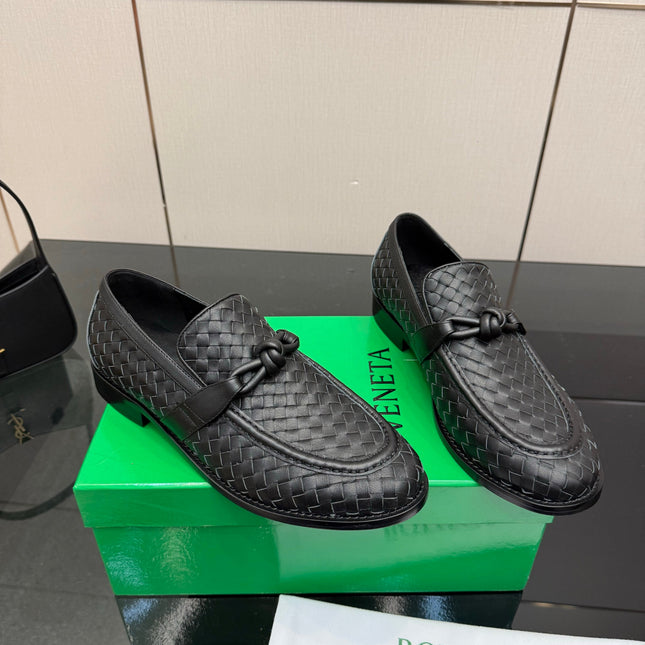 BOTTEGA VENETA 26S LOAFERS IN BLACK TECHNICAL WOVEN CALFSKIN