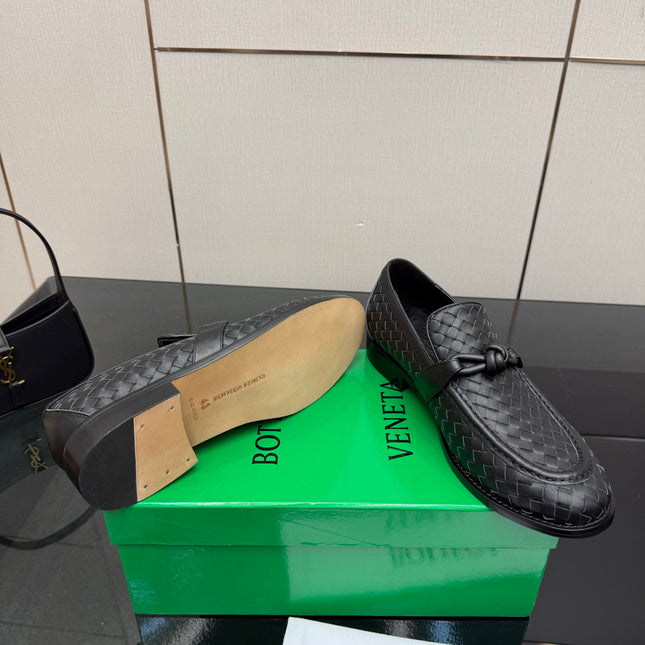 BOTTEGA VENETA 26S LOAFERS IN BLACK TECHNICAL WOVEN CALFSKIN