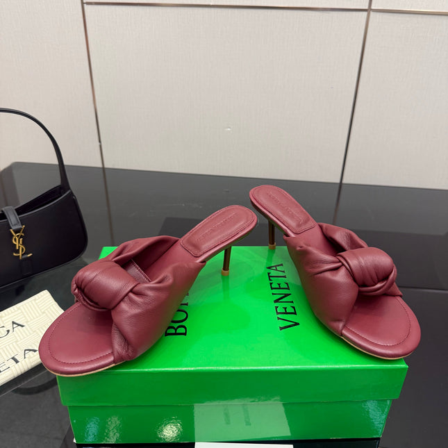 BOTTEGA VENETA 26S KNOT-STRAP HIGH-HEEL SANDALS IN DARK RED LAMBSKIN