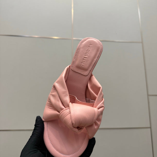 BOTTEGA VENETA 26S KNOT-STRAP HIGH-HEEL SANDALS IN PASTEL PINK LAMBSKIN