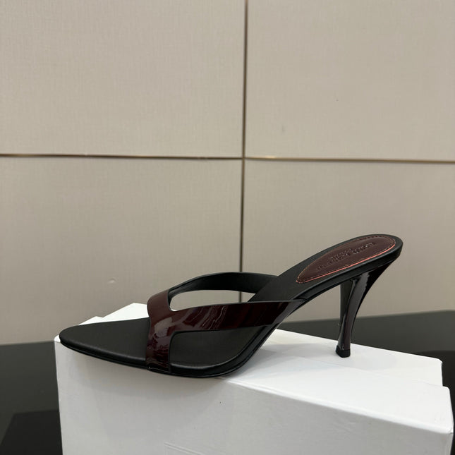 YSL 26S POINTED-TOE SANDALS 90 MM IN DARK RED AND BLACK CALFSKIN