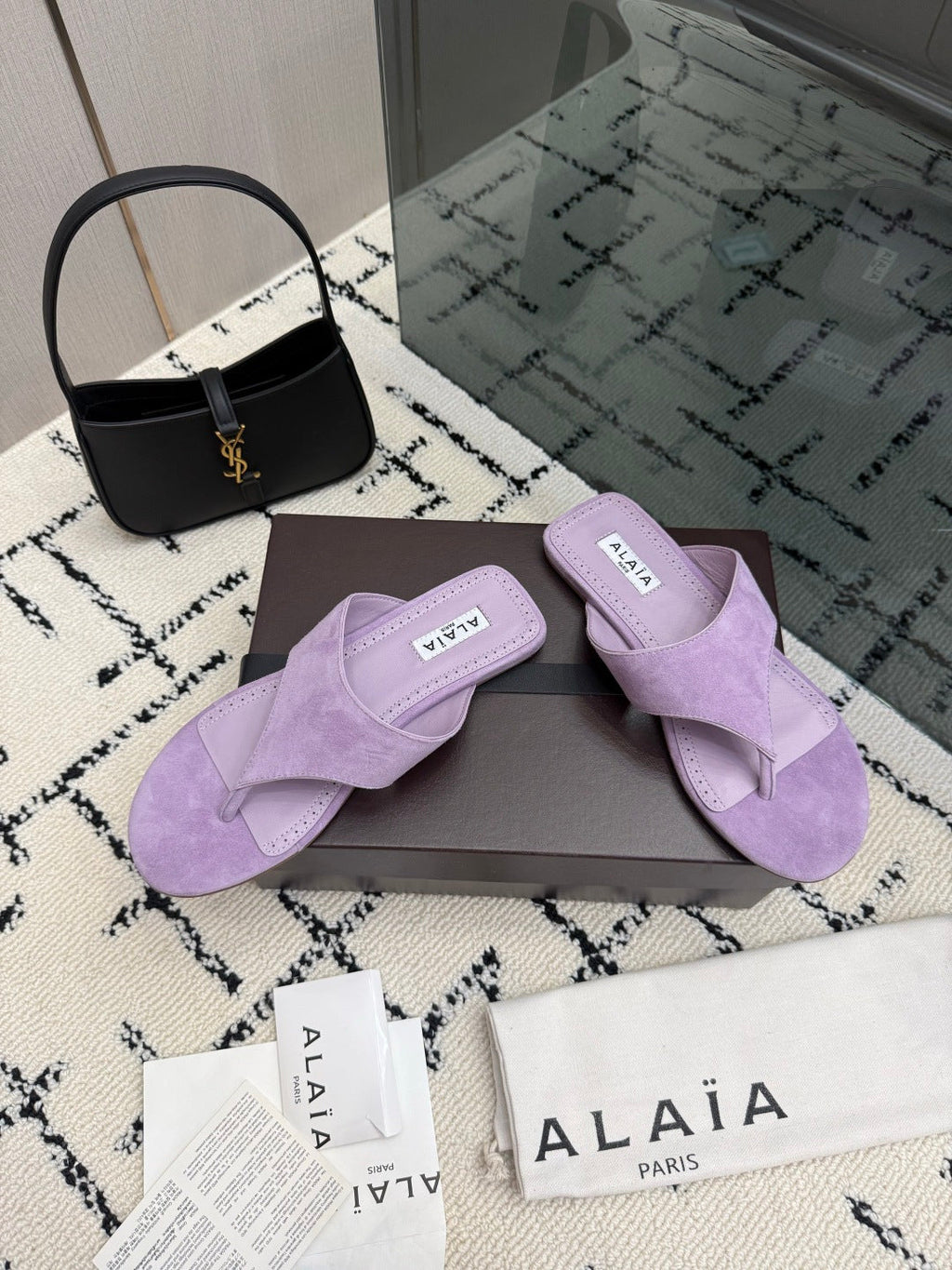 ALAIA 26S THONG MULE SANDALS IN PURPLE SUEDE
