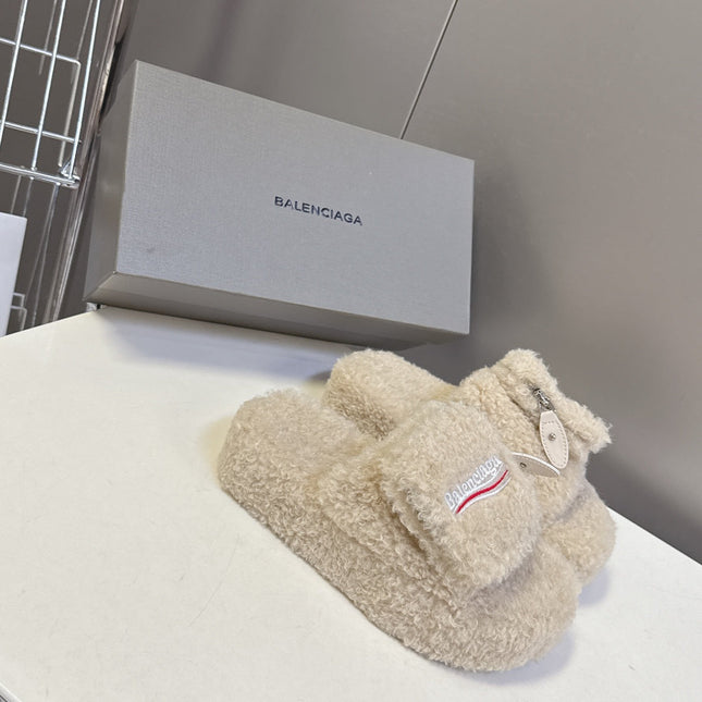 BALENCIAGA 25S SLIPPERS IN BEIGE FAUX SHEARLING