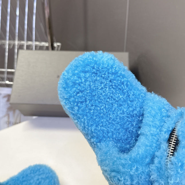 BALENCIAGA 25S SLIPPERS IN BLUE FAUX SHEARLING