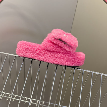 BALENCIAGA 25S SLIPPERS IN PINK FAUX SHEARLING