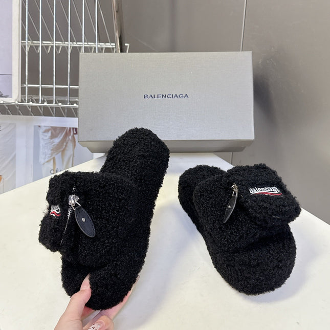 BALENCIAGA 25S SLIPPERS IN BLACK FAUX SHEARLING