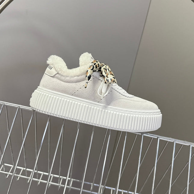 MIUMIU 25S SNEAKERS 45MM IN WHITE SUEDE WITH LEOPARD-PRINT LACES SHEARLING