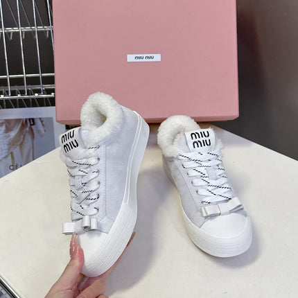MIUMIU 25S SNEAKERS IN WHITE SUEDE WITH SHEARLING