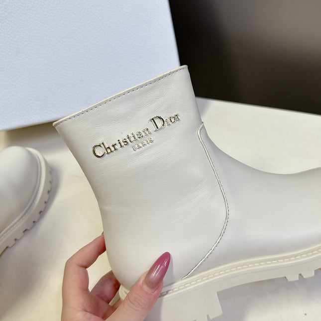 DIOR 25S D-MAJOR ANKLE BOOTS IN WHITE LAMBSKIN WITH GOLD HARDWARE