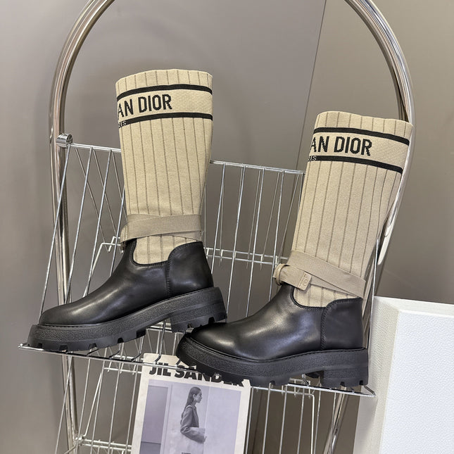 DIOR 25S D-MAJOR ANKLE BOOTS IN BLACK CALFSKIN AND BEIGE FABRIC