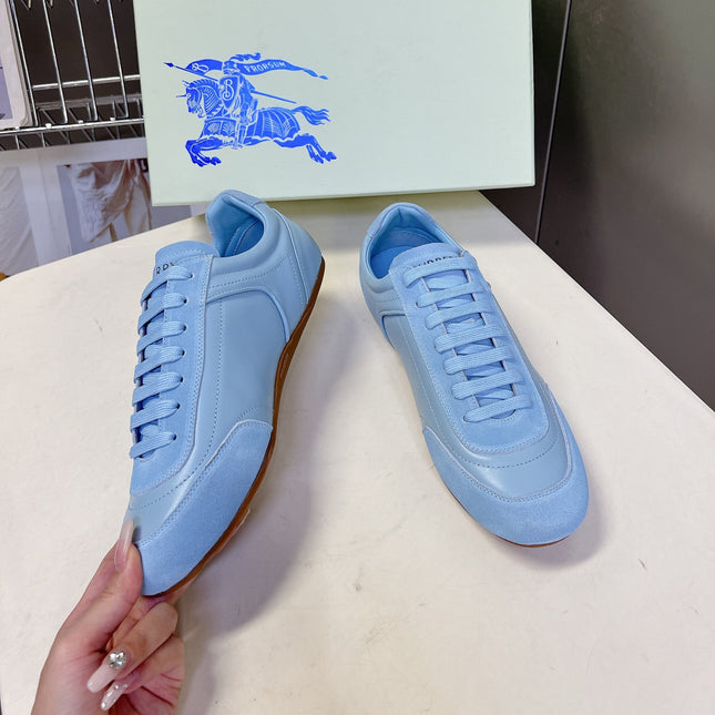 BURBERRY 26S LOW TOP SNEAKERS IN BLUE CALFSKIN AND SUEDE