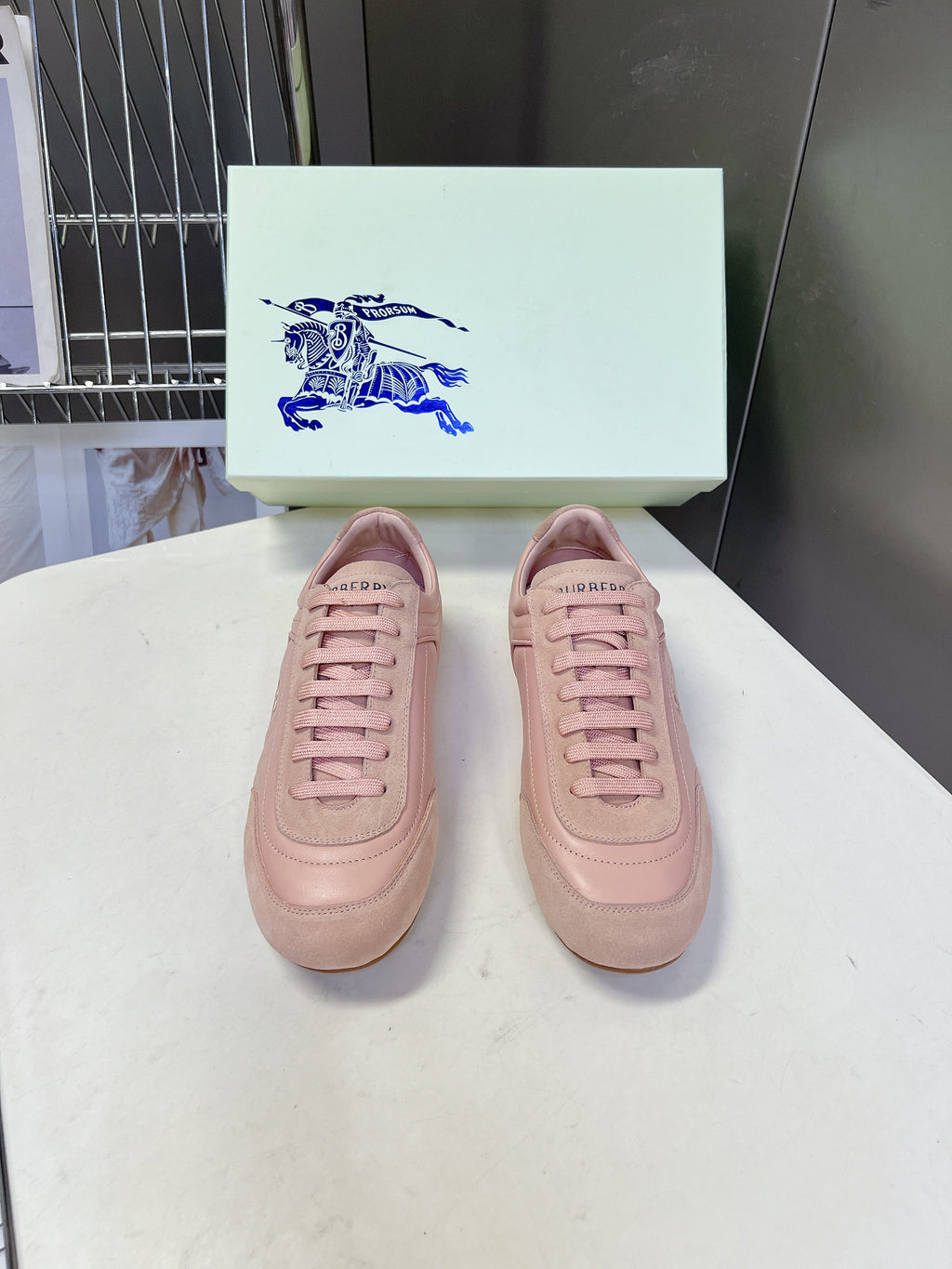 BURBERRY 26S LOW TOP SNEAKERS IN LIGHT PINK CALFSKIN AND SUEDE