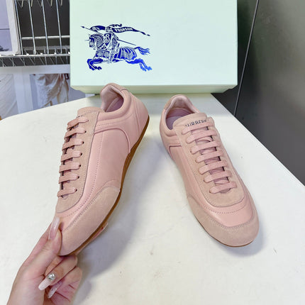 BURBERRY 26S LOW TOP SNEAKERS IN LIGHT PINK CALFSKIN AND SUEDE