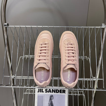 BURBERRY 26S LOW TOP SNEAKERS IN LIGHT PINK CALFSKIN AND SUEDE