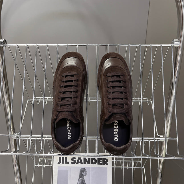 BURBERRY 26S LOW TOP SNEAKERS IN DARK BROWN CALFSKIN AND SUEDE
