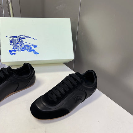 BURBERRY 26S LOW TOP SNEAKERS IN BLACK CALFSKIN AND SUEDE