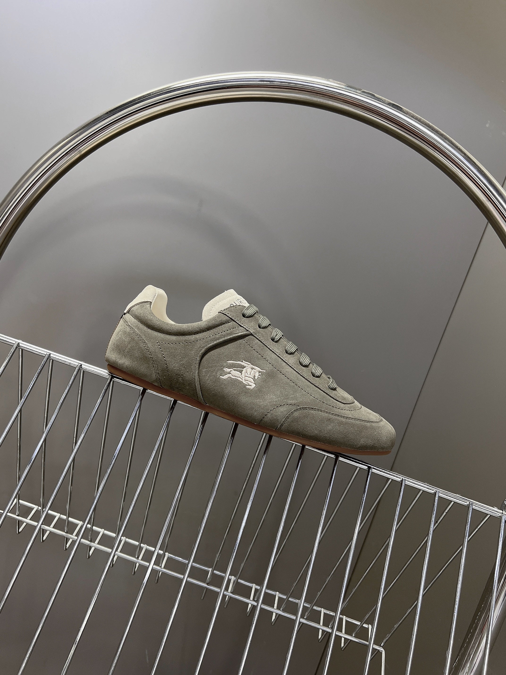 BURBERRY 26S LOW TOP SNEAKERS IN ASH GREY SUEDE