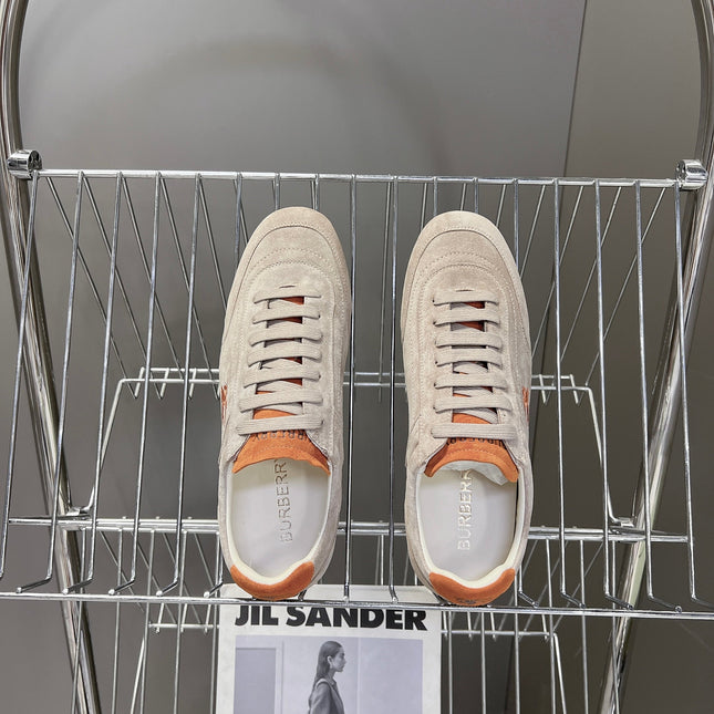 BURBERRY 26S LOW TOP SNEAKERS IN BEIGE AND ORANGE SUEDE