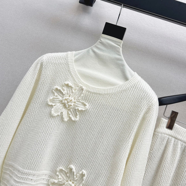VALENTINO 26S SWEATER AND SKIRT SET STYLE 77