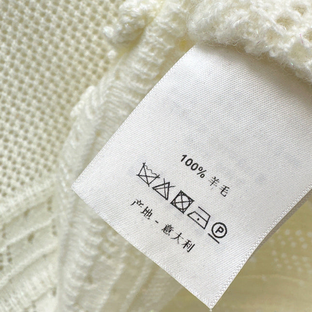 VALENTINO 26S SWEATER AND SKIRT SET STYLE 77