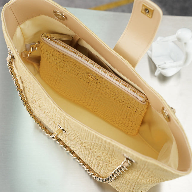 CHANEL 25S SHOULDER BAG 32 IN NATURAL RAFFIA AND CALFSKIN GOLD HARDWARE