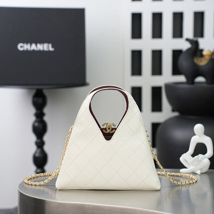 CHANEL 26S SHOPPING BAG MEDIUM 23 IN IVORY WHITE LAMBSKIN GOLD HARDWARE