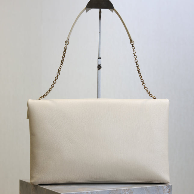 YSL 25S CASSANDRE ENVELOPE MESSENGER 35 IN BLANC VINTAGE LAMBSKIN GOLD HARDWARE