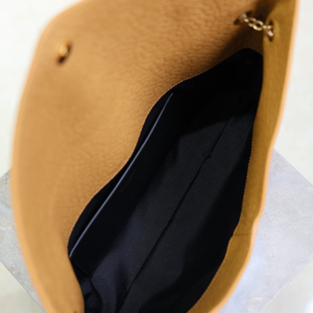 YSL 25S CASSANDRE ENVELOPE MESSENGER 35 IN GOLDEN BROWN LAMBSKIN GOLD HARDWARE