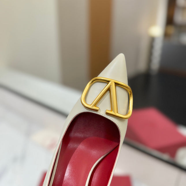 VALENTINO 26S HIGH HEELS 75 MM IN CREAM WHITE SMOOTH CALFSKIN WITH GOLD HARDWARE