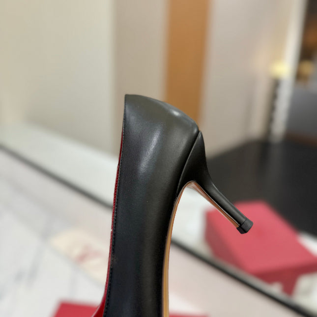 VALENTINO 26S HIGH HEELS 75 MM IN BLACK SMOOTH CALFSKIN WITH GOLD HARDWARE