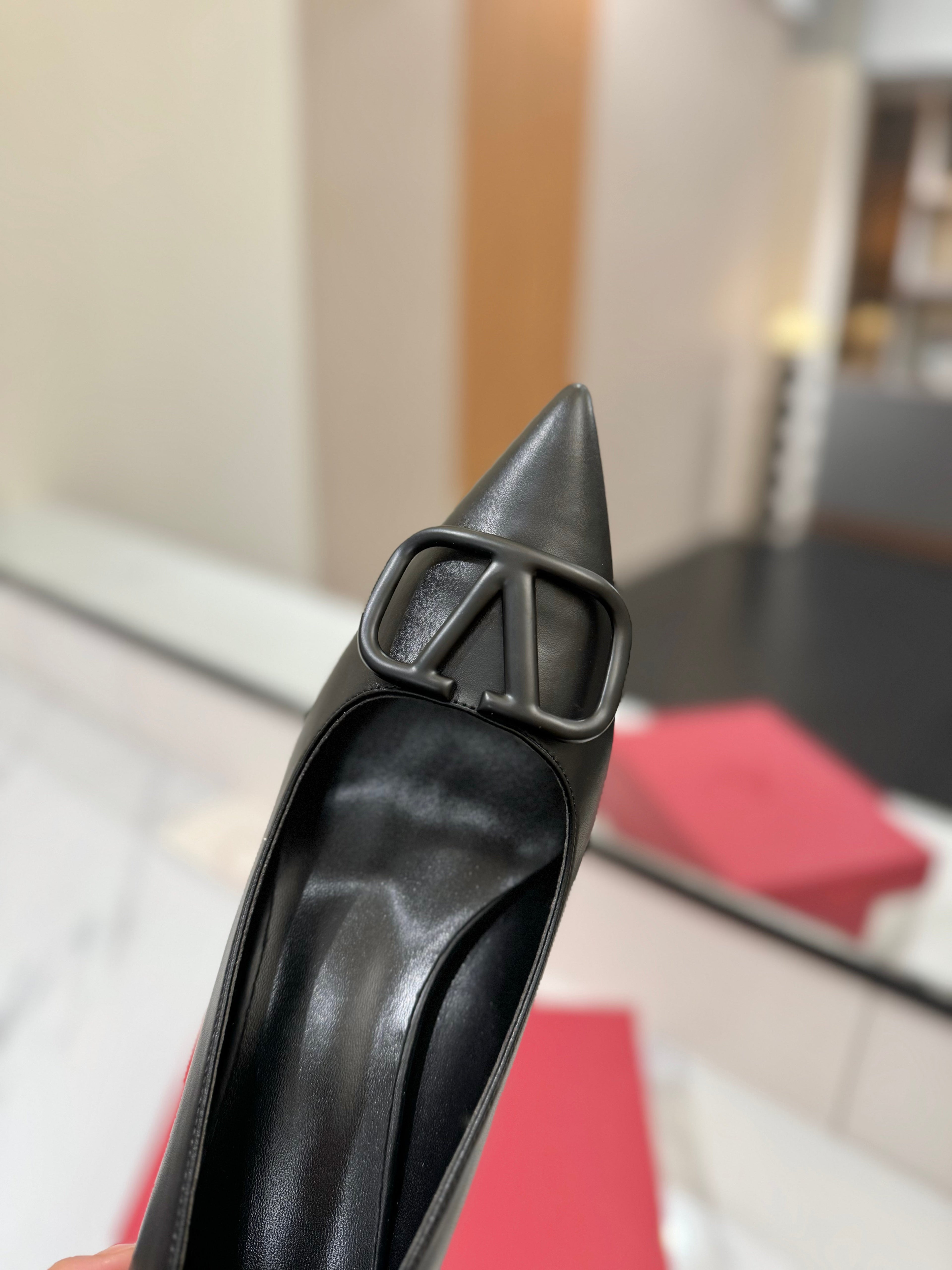 VALENTINO 26S HIGH HEELS 75 MM IN BLACK SMOOTH CALFSKIN