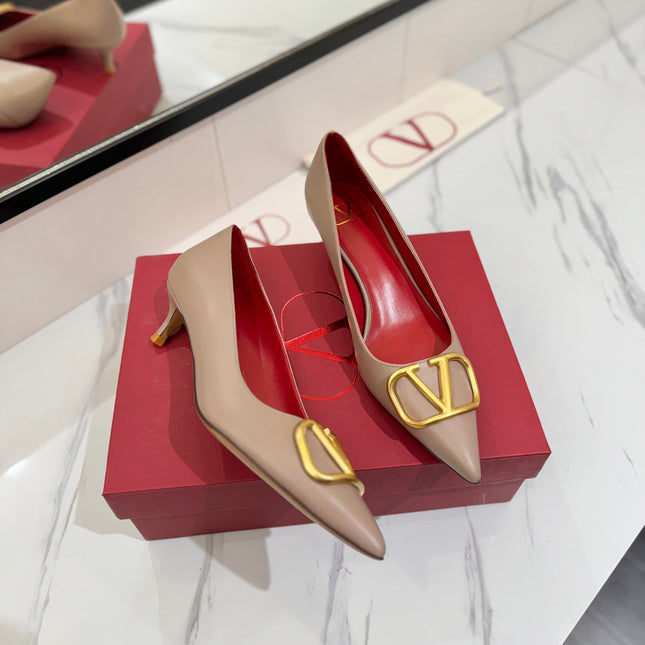 VALENTINO 26S HIGH HEELS 45 MM IN BEIGE SMOOTH CALFSKIN WITH GOLD HARDWARE