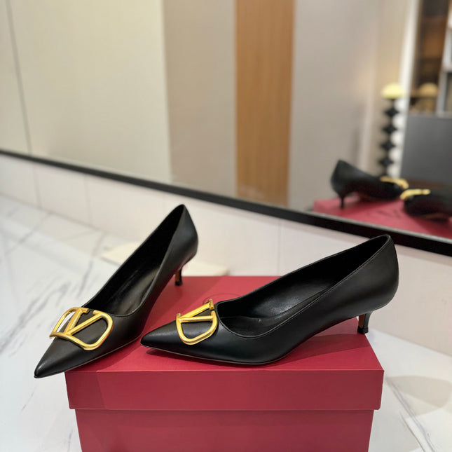 VALENTINO 26S HIGH HEELS 45 MM IN BLACK SMOOTH CALFSKIN WITH GOLD HARDWARE