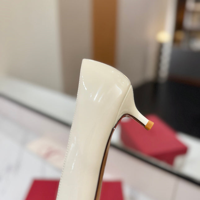 VALENTINO 26S HIGH HEELS 45 MM IN CREAM WHITE PATENT CALFSKIN