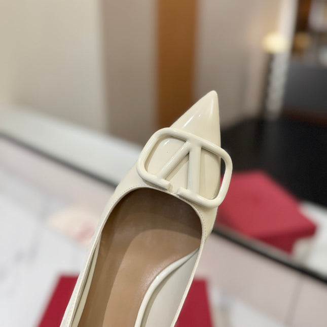VALENTINO 26S HIGH HEELS 45 MM IN CREAM WHITE PATENT CALFSKIN