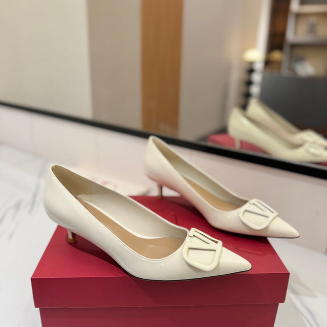 VALENTINO 26S HIGH HEELS 45 MM IN CREAM WHITE PATENT CALFSKIN