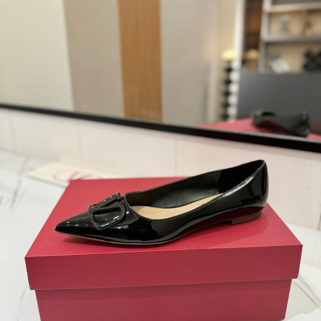 VALENTINO 26S BALLET FLATS IN BLACK PATENT CALFSKIN