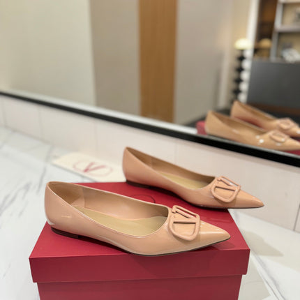 VALENTINO 26S BALLET FLATS IN NUDE PATENT CALFSKIN