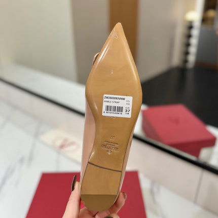 VALENTINO 26S BALLET FLATS IN NUDE PATENT CALFSKIN