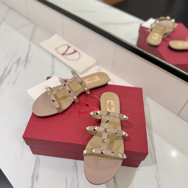 VALENTINO 26S SANDALS IN NUDE CALFSKIN WITH GOLD STUDS