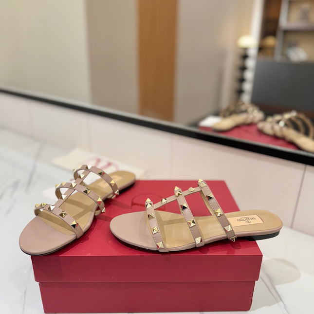 VALENTINO 26S SANDALS IN NUDE CALFSKIN WITH GOLD STUDS