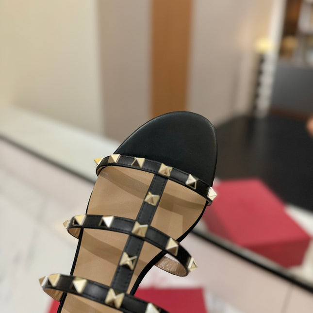 VALENTINO 26S SANDALS IN BLACK CALFSKIN WITH GOLD STUDS
