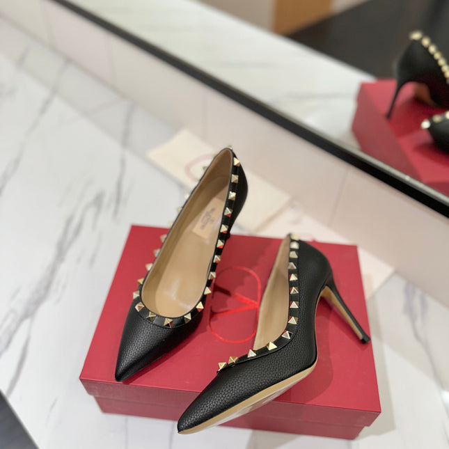 VALENTINO 26S STUDDED HIGH HEELS 90 MM IN BLACK CALFSKIN