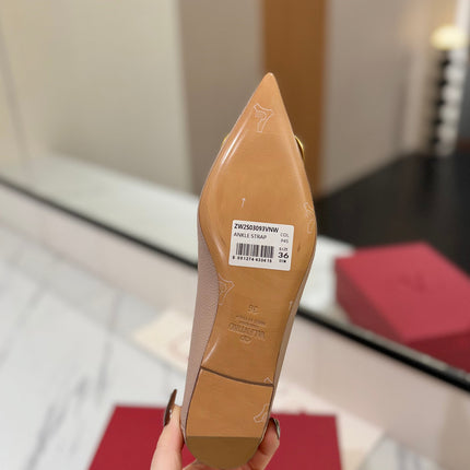 VALENTINO 26S BALLET FLATS IN NUDE GRAINED CALFSKIN WITH GOLD HARDWARE