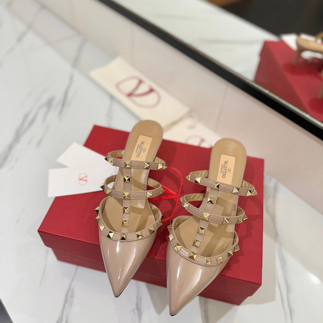 VALENTINO 26S STUDDED HEELED MULES 50 MM IN NUDE PATENT CALFSKIN
