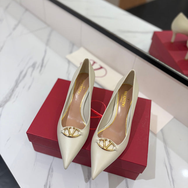 VALENTINO 26S POINTED-TOE PUMPS 65 MM IN WHITE SMOOTH CALFSKIN