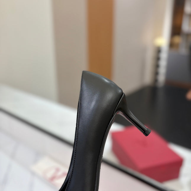 VALENTINO 26S POINTED-TOE PUMPS 65 MM IN BLACK SMOOTH CALFSKIN