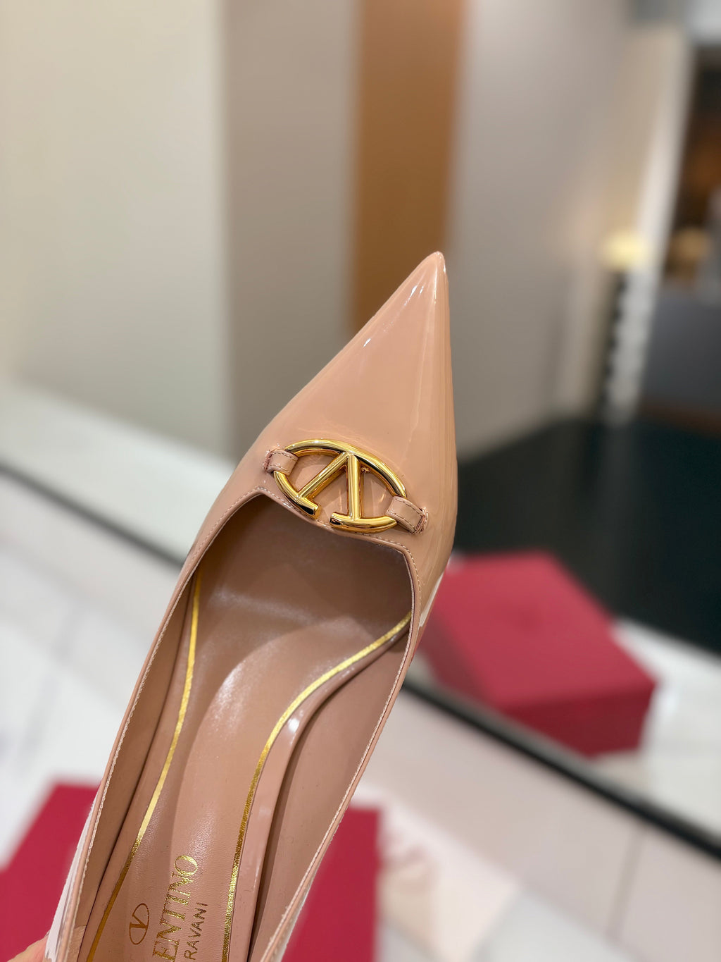 VALENTINO 26S POINTED-TOE PUMPS 65 MM IN NUDE PATENT CALFSKIN